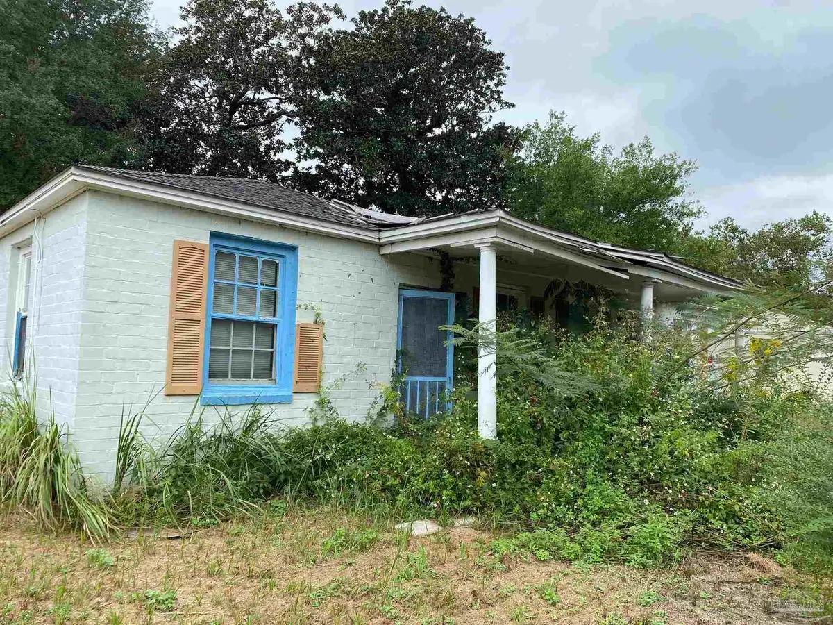 7095 & 7097 Milton Dr, Milton, FL 32583 - Image #1