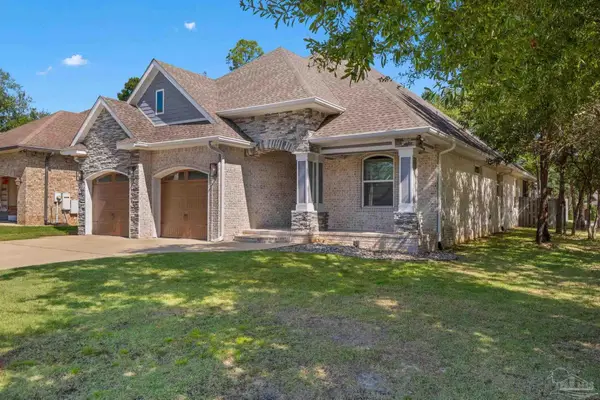 6030 Dahoon Dr, Pensacola, FL 32526