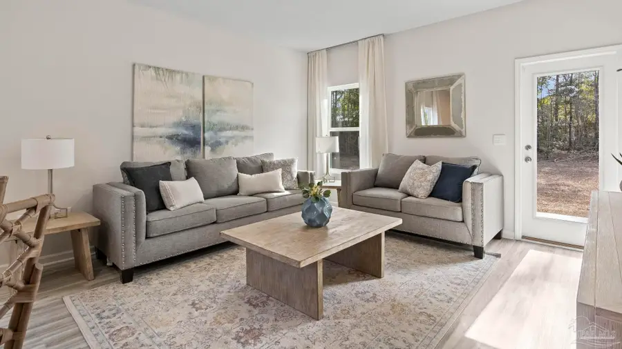 8126 Fox Hunt Dr, Milton, FL 32583 - Image #3