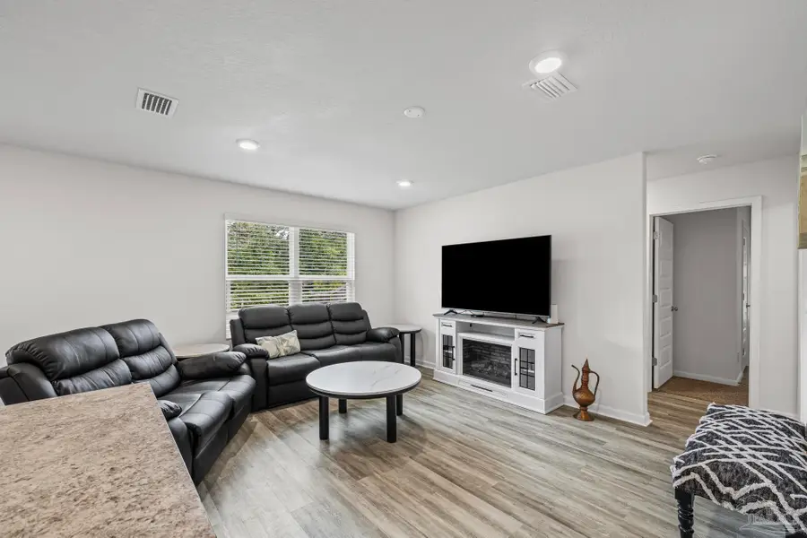 1772 Paisleigh Dr, Pensacola, FL 32534 - Image #2