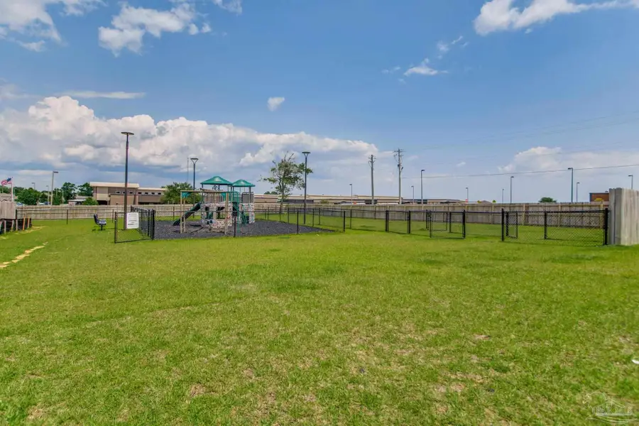 4000 Pendragon Cir, Milton, FL 32583 - Image #3