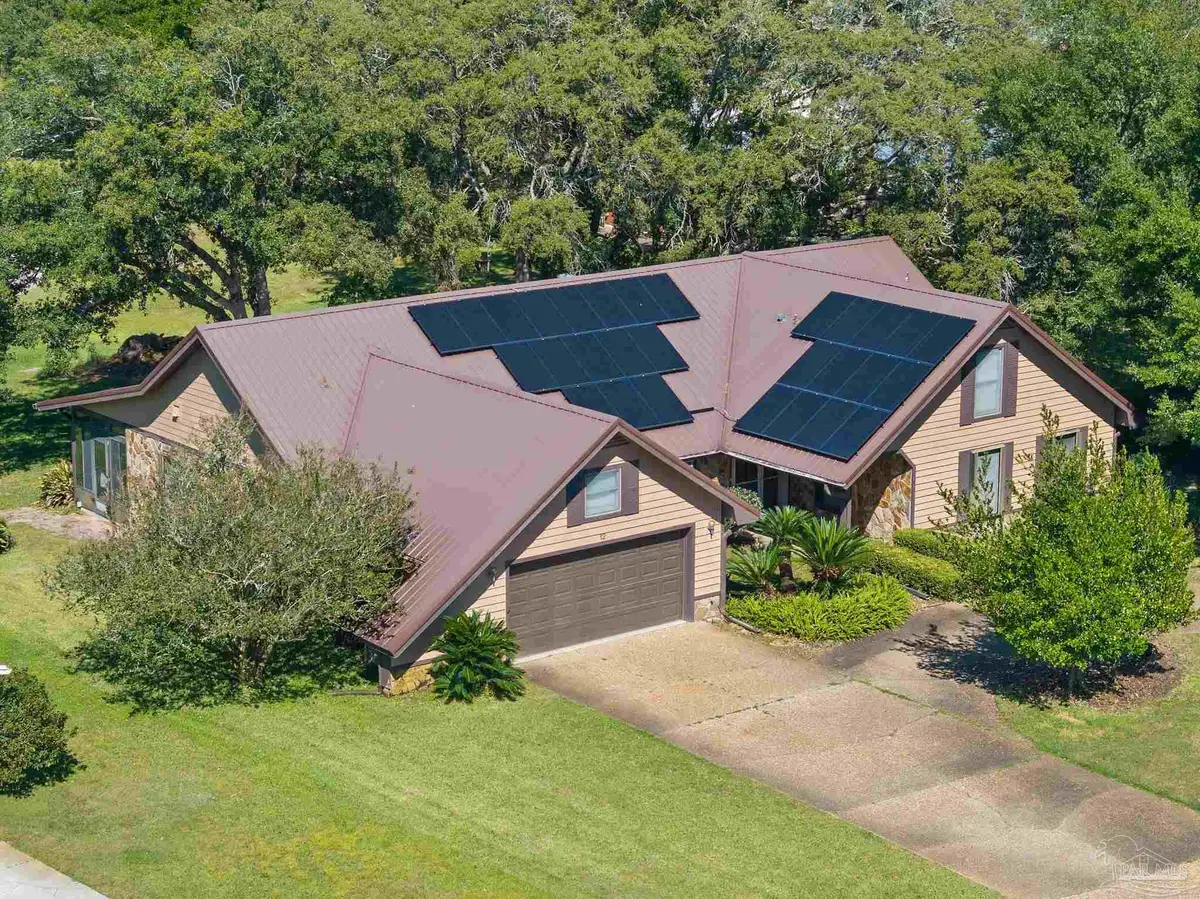 12 Pamlico Cir, Pensacola, FL 32507 - Image #1