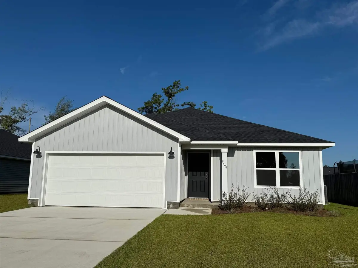 9699 Angel Oak Dr, Pensacola, FL 32526 - Image #1