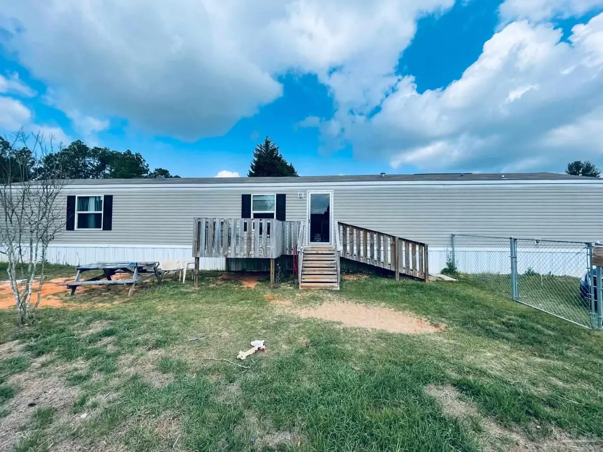 4619 Thoroughbred Dr, Milton, FL 32583 - Image #1