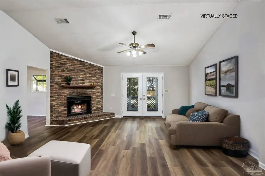 1328 Tiger Ln, Gulf Breeze, FL 32563 - Image #3