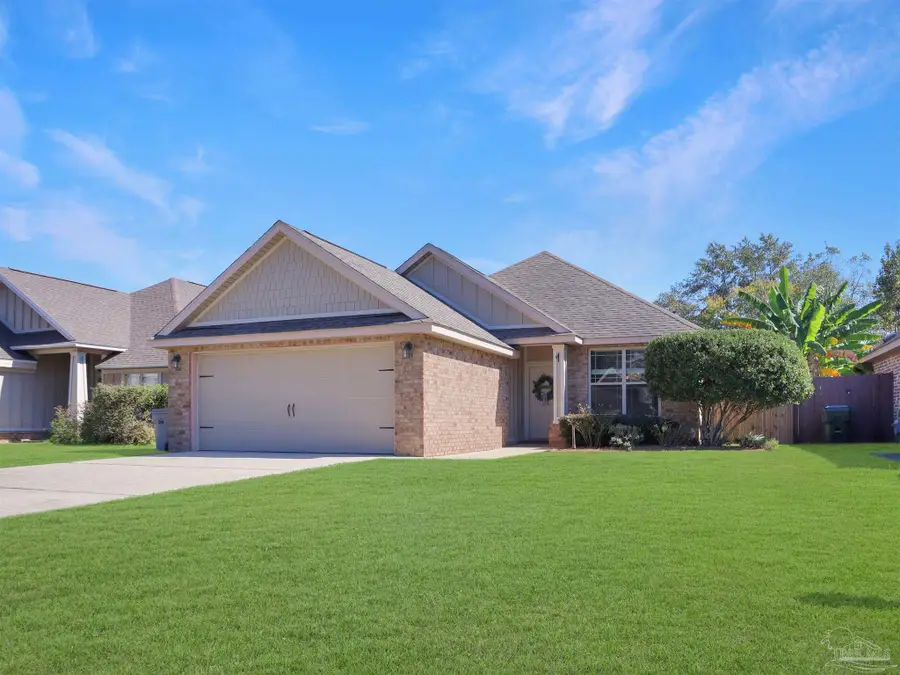 2586 Fiddlers Cir, Cantonment, FL 32533 - Image #2