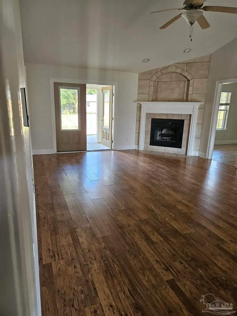 9137 Iron Gate Blvd, Milton, FL 32570 - Image #3