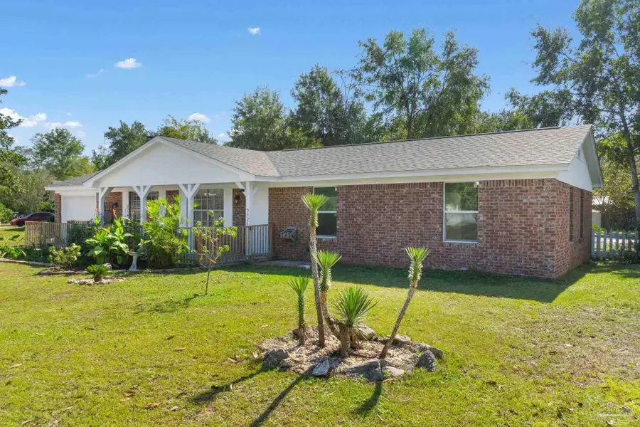 5301 E Avenida De Golf, Pace, FL 32571 - Image #2