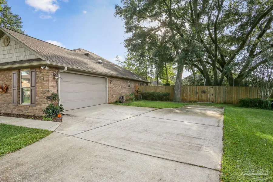 5903 Dun Barton Ct, Pace, FL 32571 - Image #3
