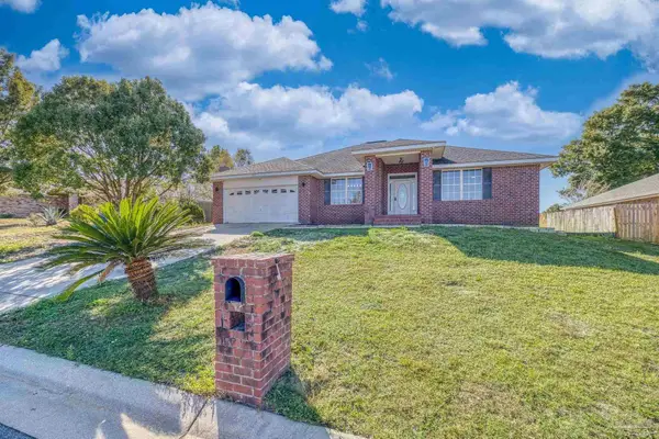 4811 La Casa Cir, Pace, FL 32571