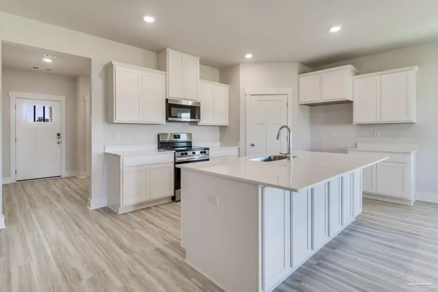 8633 Russellcross Blvd, Pensacola, FL 32507 - Image #3