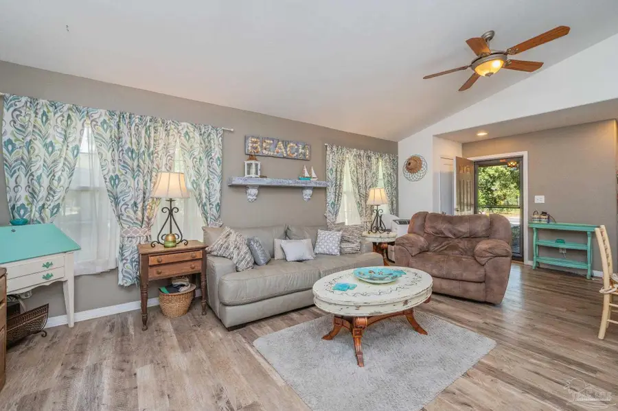 5813 Congress Ct, Gulf Breeze, FL 32563 - Image #3