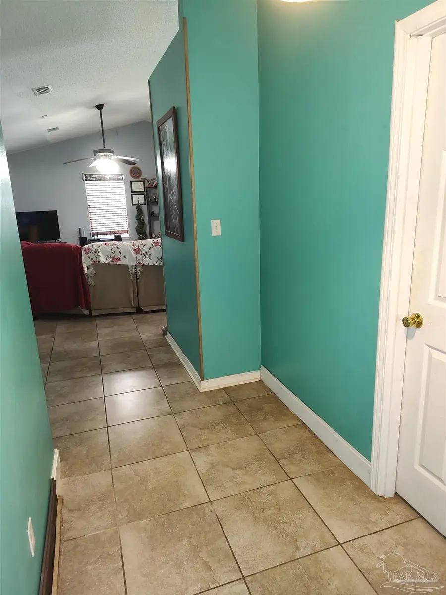 135 Valdosta Ave, Pensacola, FL 32507 - Image #2