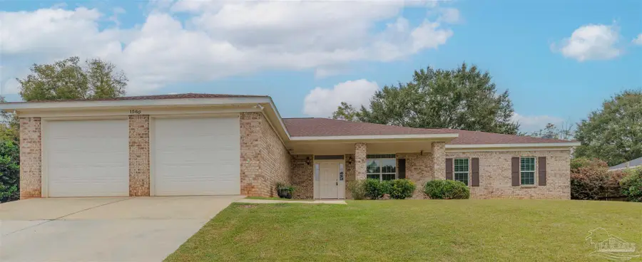 1560 Twin Pines Cir, Cantonment, FL 32533 - Image #2