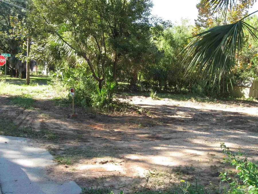 3300 E Lloyd St, Pensacola, FL 32503 - Image #3