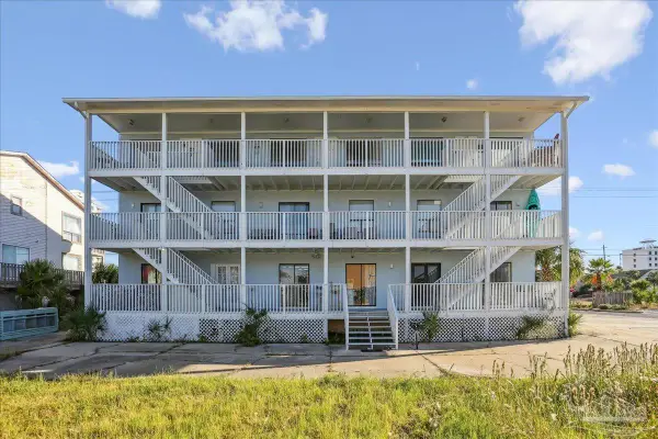 8460 Gulf Blvd #302, Navarre Beach, FL 32566