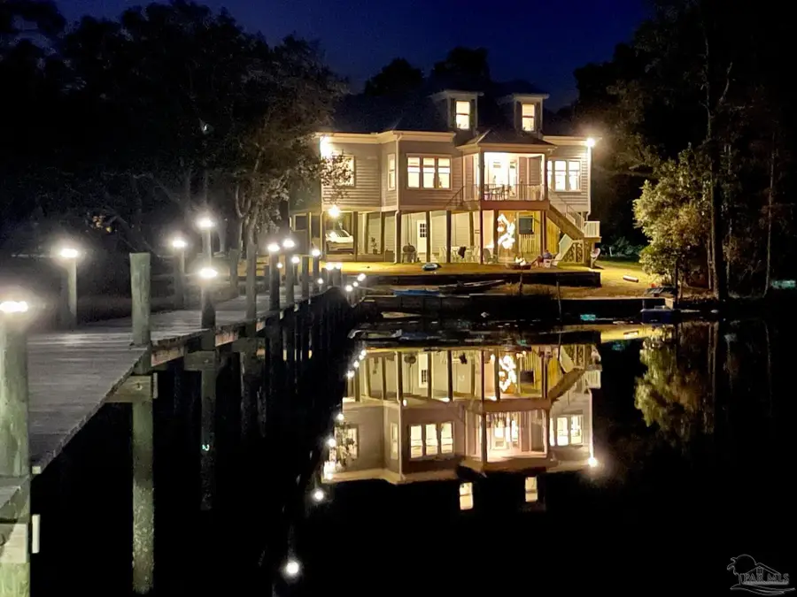 2975 Holley Point Rd, Navarre, FL 32566 - Image #3