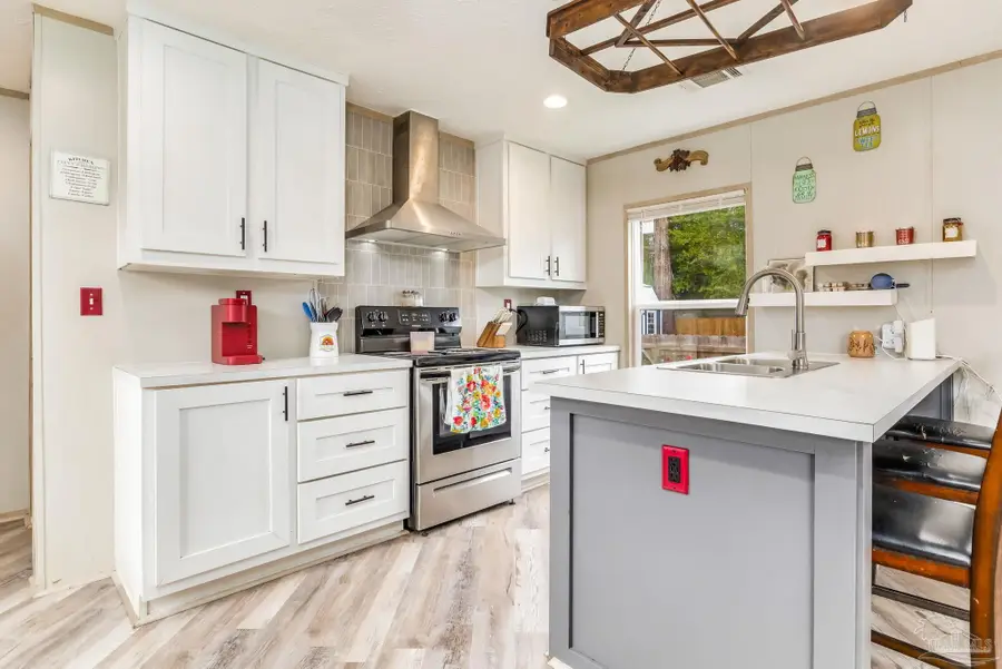 2403 San Juan Grande, Pensacola, FL 32507 - Image #3