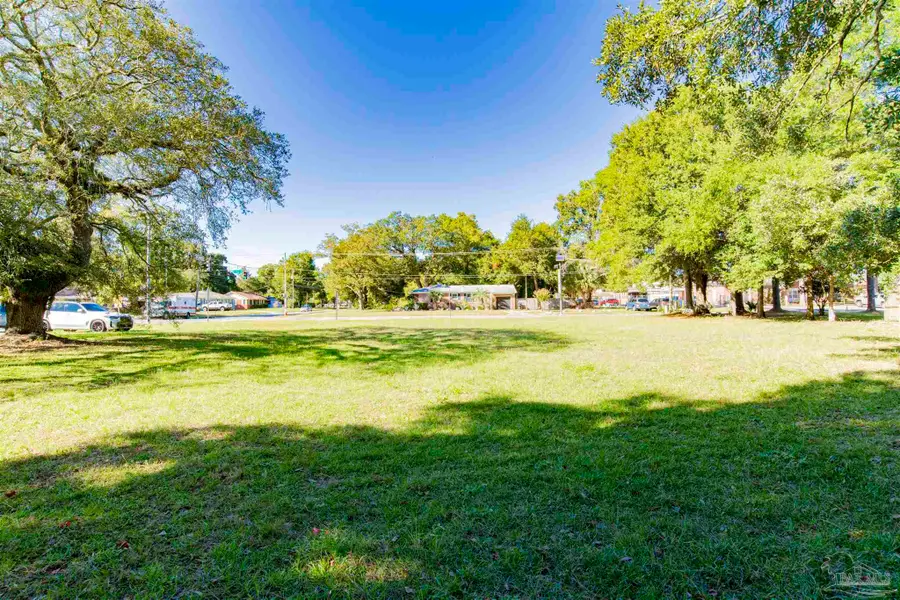 3570 N 12th Ave, Pensacola, FL 32503 - Image #2