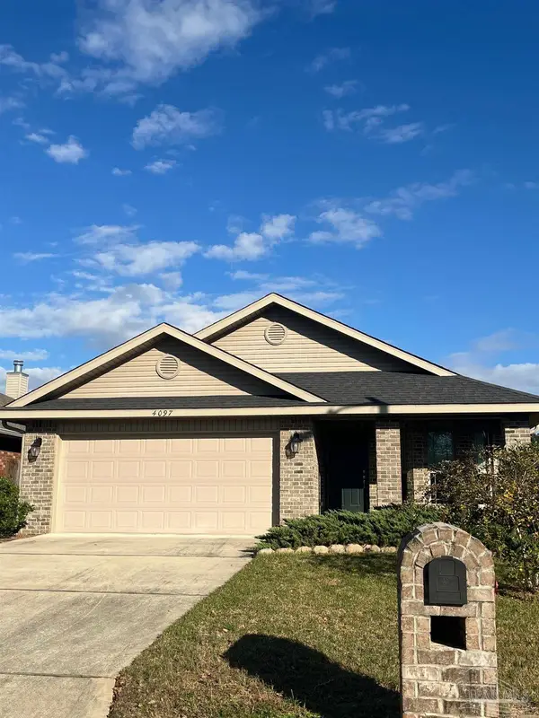 4097 Hazelhurst Dr, Pace, FL 32571