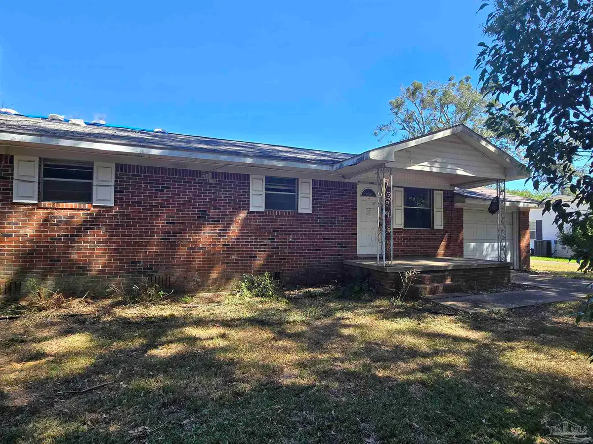 746 Tate Rd, Cantonment, FL 32533 - #1