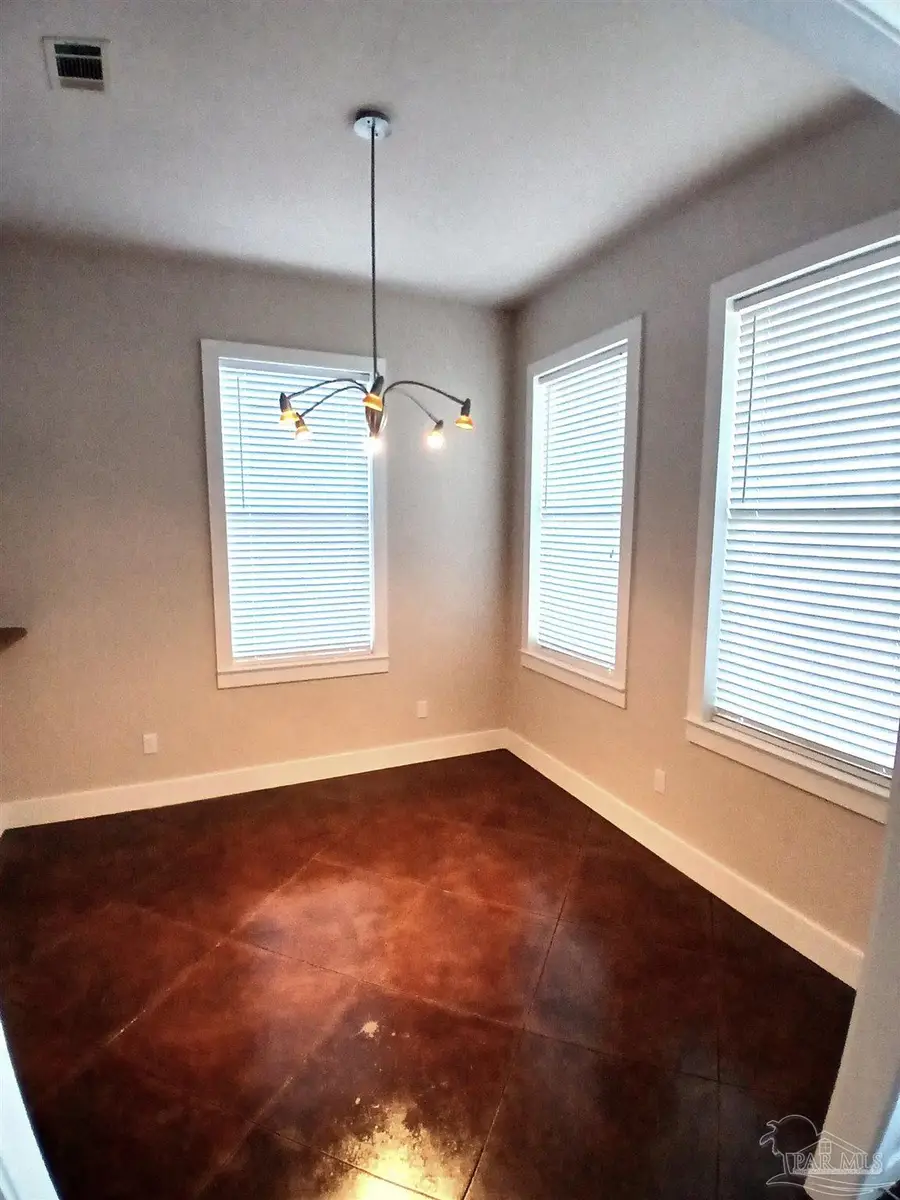 1149 N Guillemard St, Pensacola, FL 32501 - Image #2