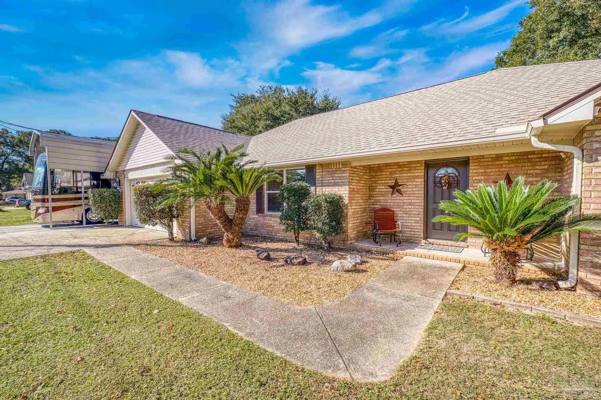 405 Twin Bay Dr, Pensacola, FL 32534 - Image #1