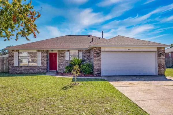 817 Binnacle Pl, Pensacola, FL 32507