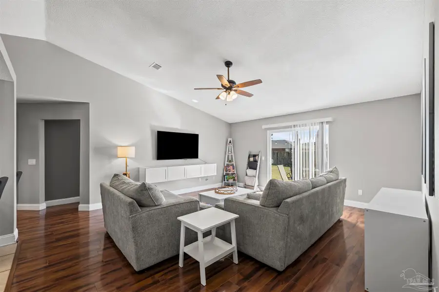 817 Binnacle Pl, Pensacola, FL 32507 - Image #2