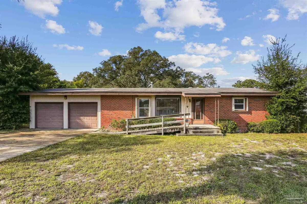 9 Gilmore Dr, Gulf Breeze, FL 32561 - Image #1