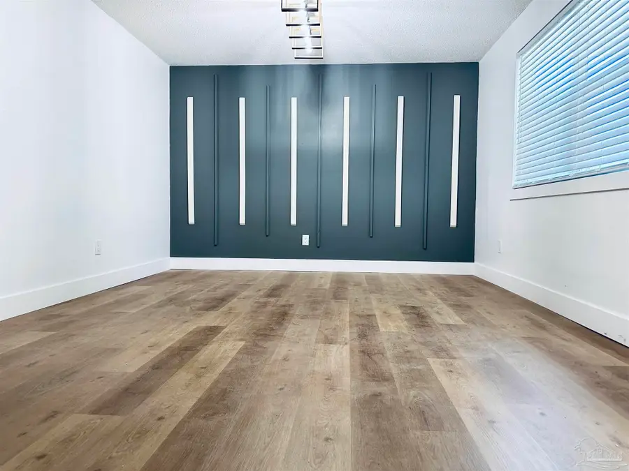 10 Selborne Pl, Pensacola, FL 32506 - Image #3