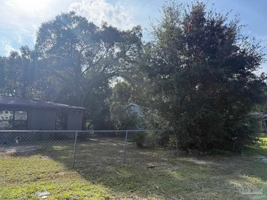 6647 Hampton Rd, Pensacola, FL 32505 - #2