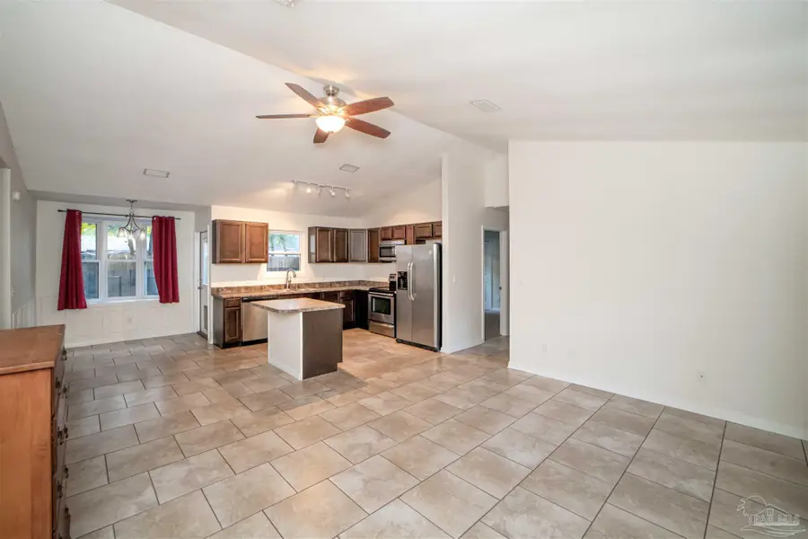 5913 Savannah Dr, Milton, FL 32570 - Image #3