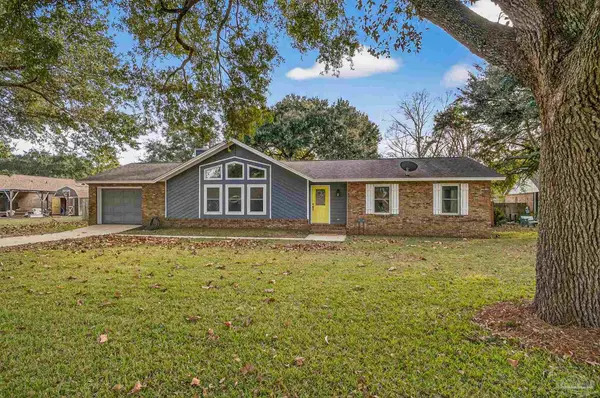 4807 Jennifer Ln, Pace, FL 32571