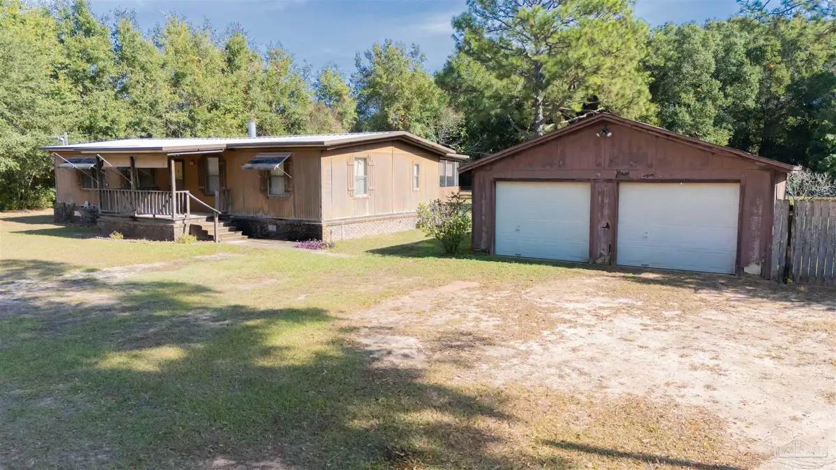 5535 Barcelona St, Milton, FL 32571 - Image #1