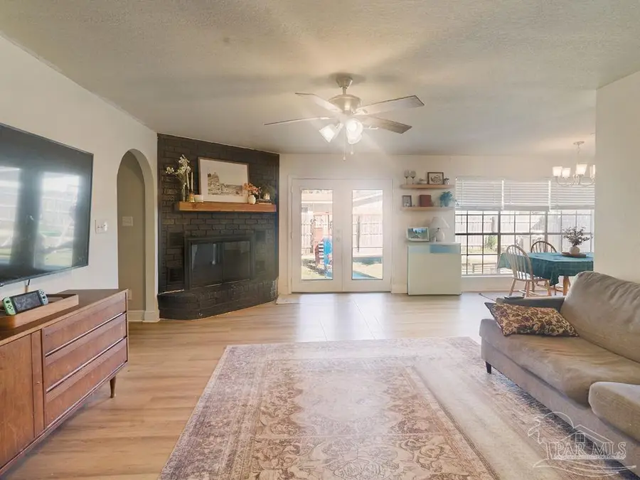 2157 Packwood Dr, Cantonment, FL 32533 - Image #2