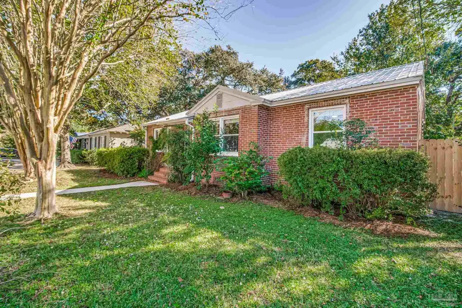 631 W Avery St, Pensacola, FL 32501 - Image #2