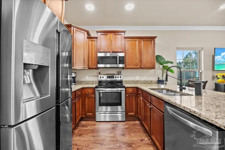 8837 Brown Pelican Cir, Navarre, FL 32566 - Image #3