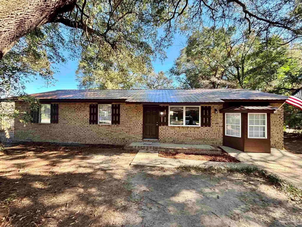 5126 Cora St, Milton, FL 32570 - Image #1