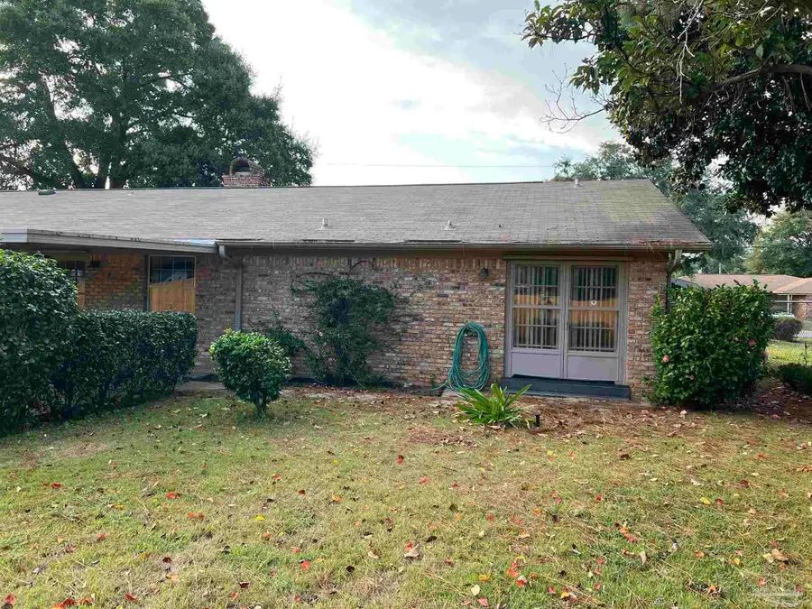 5700 Adelyn Rd, Pensacola, FL 32504 - Image #3