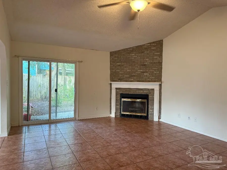 1514 Mariners Cir, Gulf Breeze, FL 32563 - Image #2