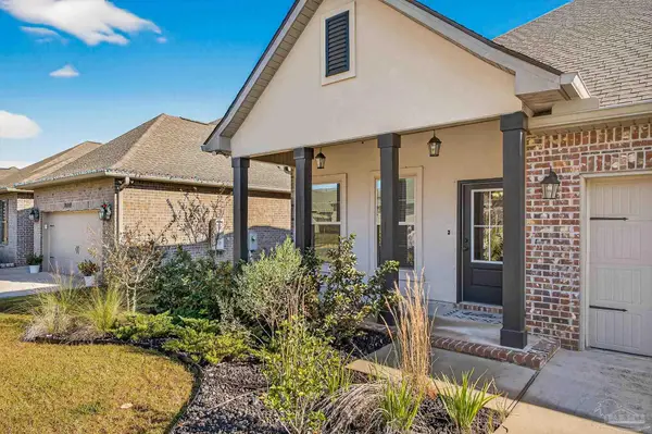 3223 Mountain Laurel Tr, Cantonment, FL 32533