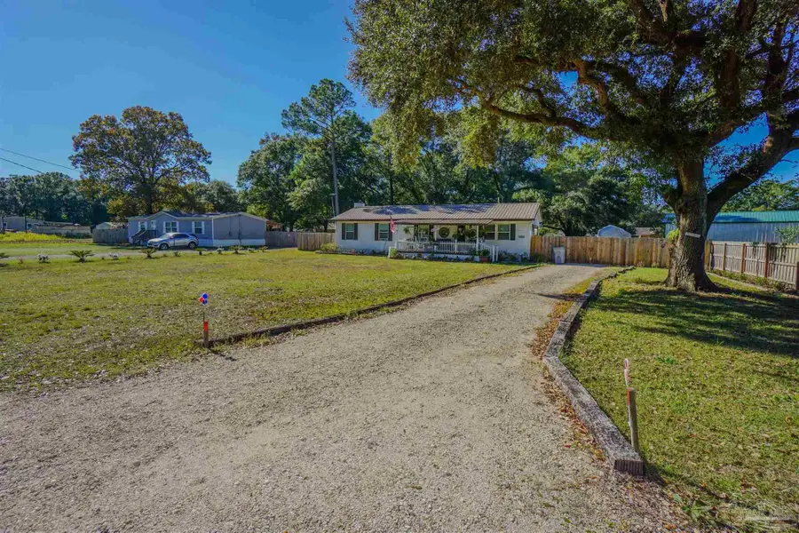 4349 Lindsey Ln, Pace, FL 32571 - Image #3