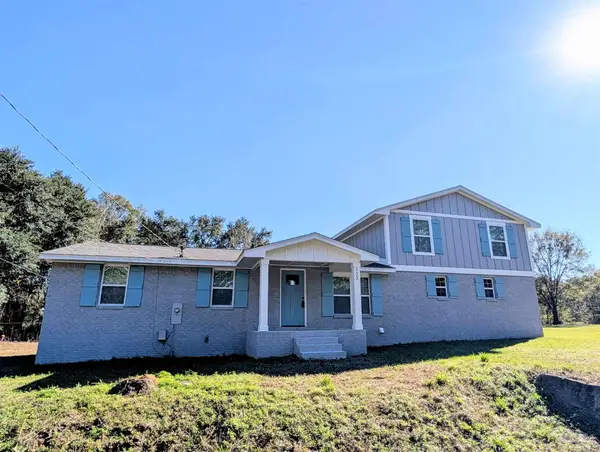 222 Santa Rosa Dr, Cantonment, FL 32533