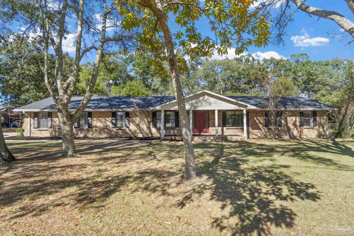 1841 Hollyhill Rd, Pensacola, FL 32526 - Image #1
