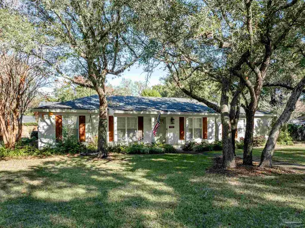 831 Bay Cliffs Rd, Gulf Breeze, FL 32561