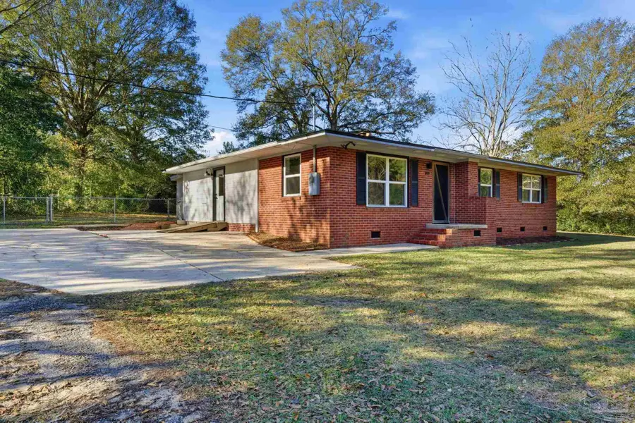 809 Coulter Ave, Cantonment, FL 32533 - #2