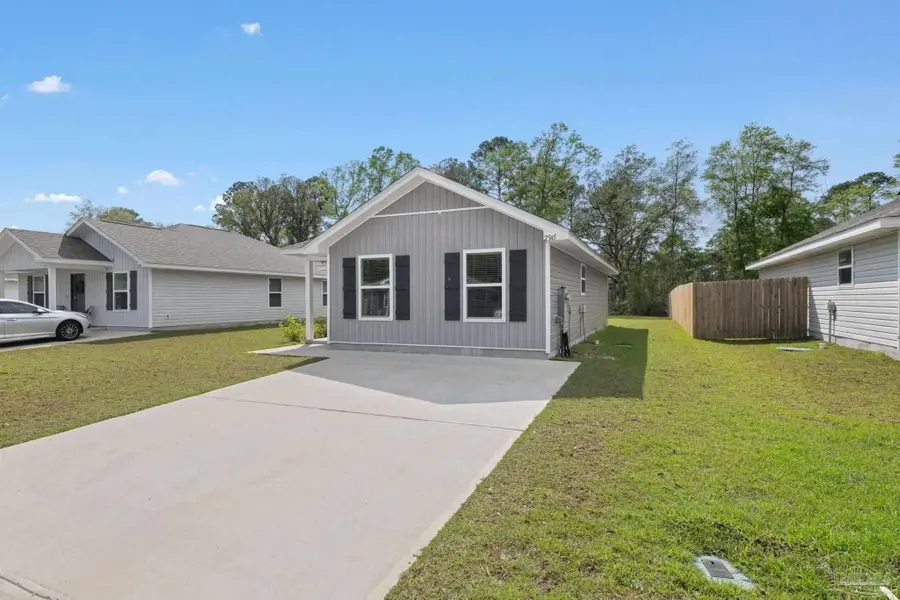 2545 Sutton Place Dr, Cantonment, FL 32533 - #3