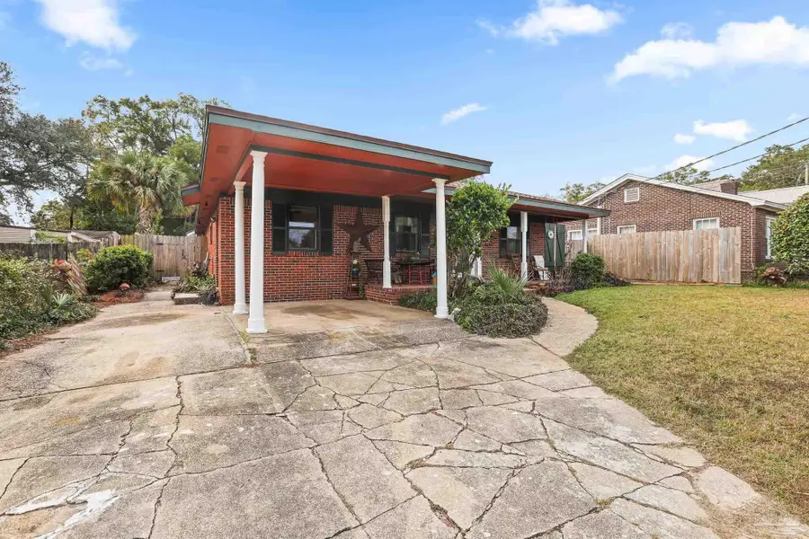 909 W Lloyd St, Pensacola, FL 32501 - #2
