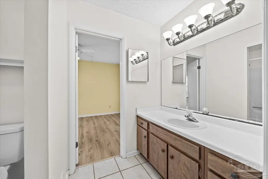 4717 Huron Dr, Pensacola, FL 32507 - Image #2